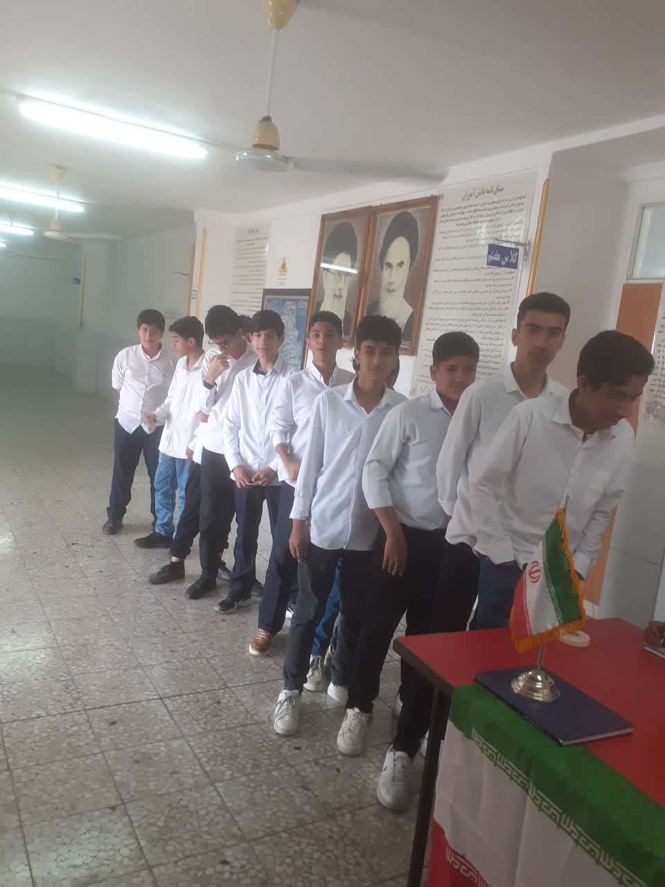 دبيرستان دوره اول پسرانه غير انتفاعی فرهنگ
